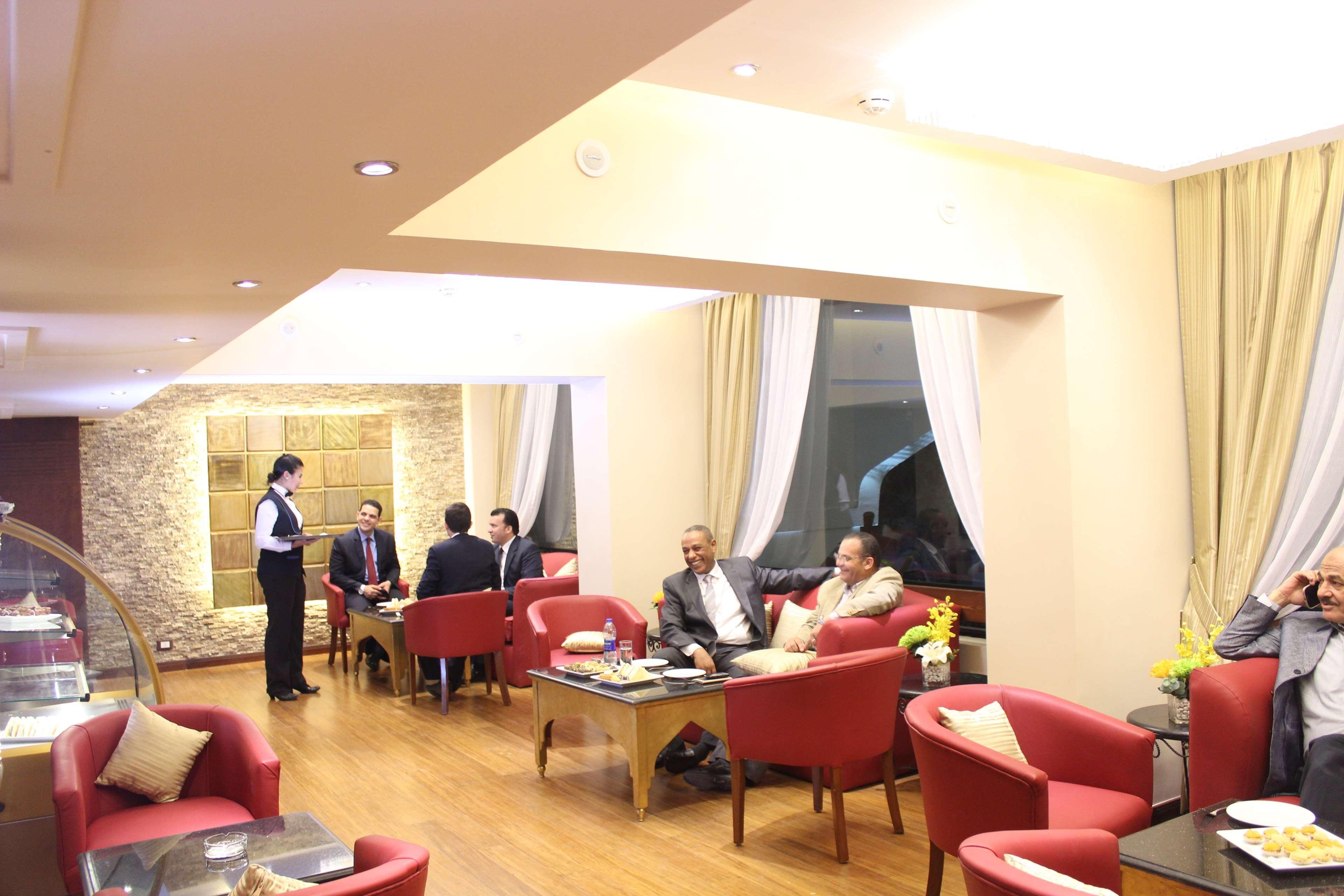 Hotel Flamenco Кайро Екстериор снимка