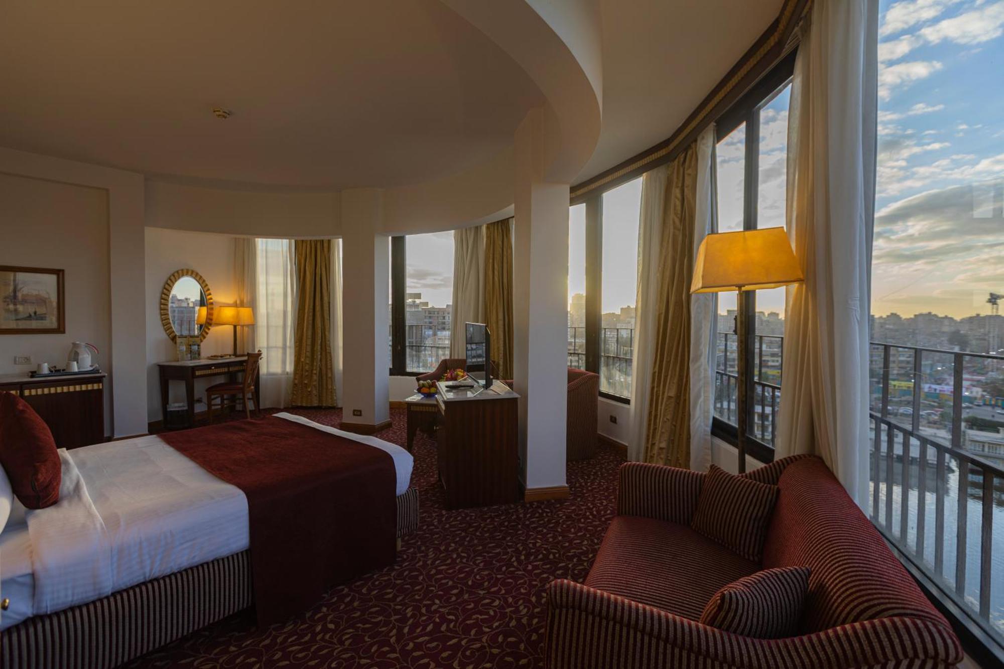Hotel Flamenco Кайро Екстериор снимка