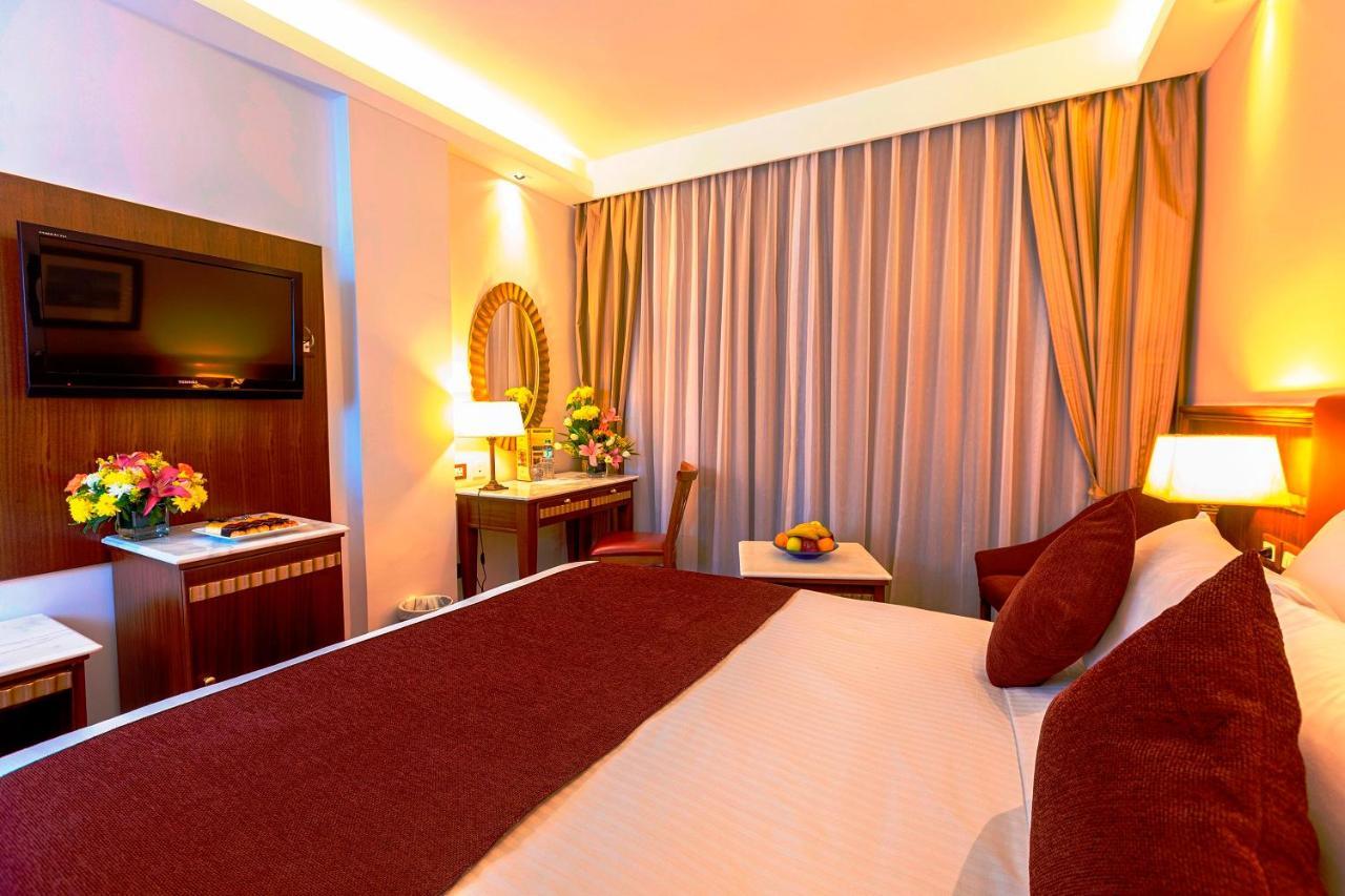 Hotel Flamenco Кайро Екстериор снимка