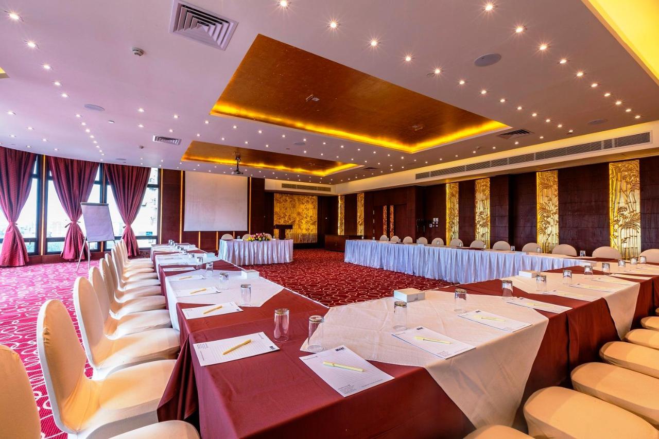 Hotel Flamenco Кайро Екстериор снимка